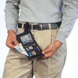 Money Belt Vs Neck Wallet: Keep Your Stuff Safe When Traveling