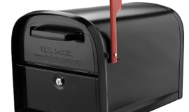 Locking security mail box to prevent mail theft